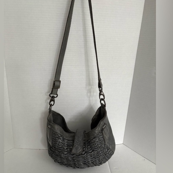 Sundance- Gray Woven Leather Handbag - Picture 6 of 7
